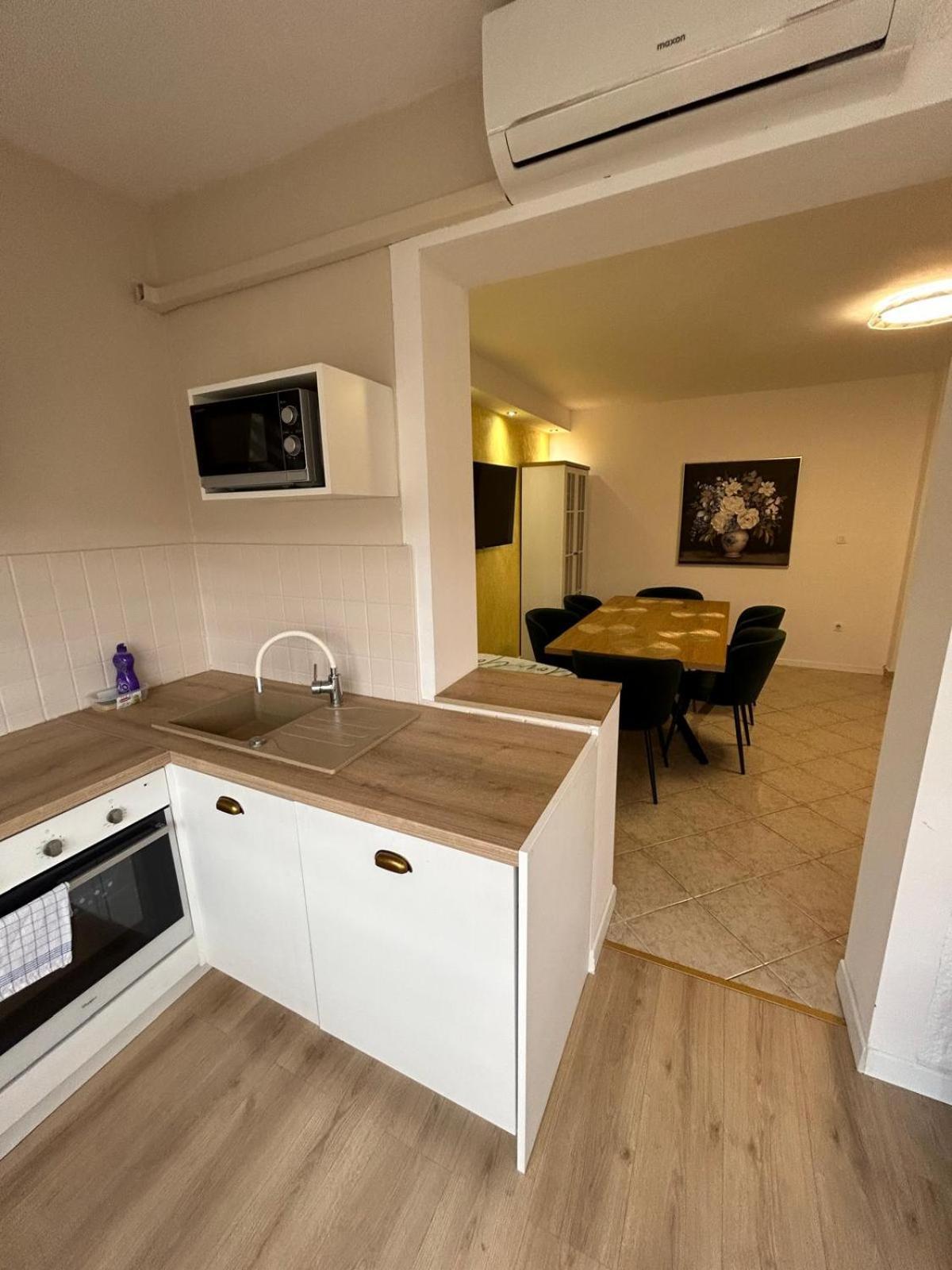 Apartments Oliva Пореч Екстериор снимка