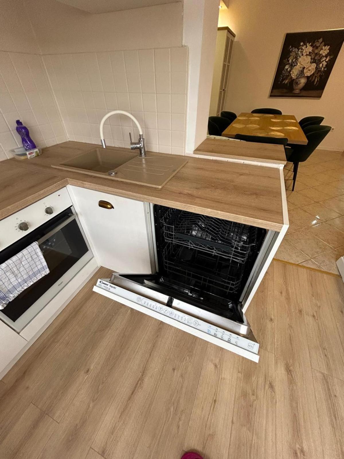 Apartments Oliva Пореч Екстериор снимка