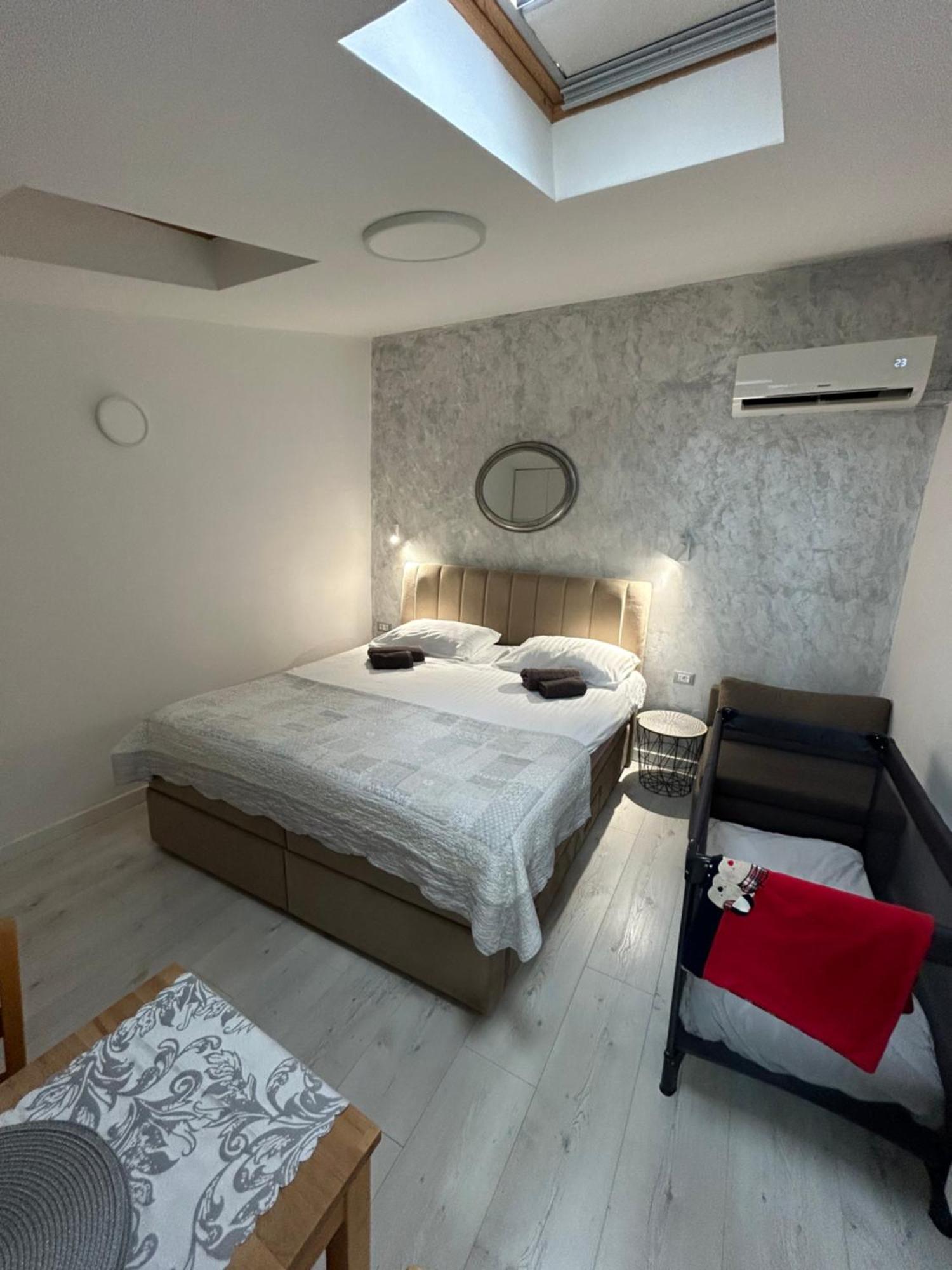 Apartments Oliva Пореч Екстериор снимка